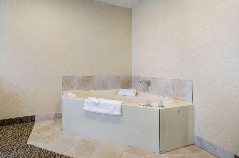 Quality Inn Goodland I-70 image