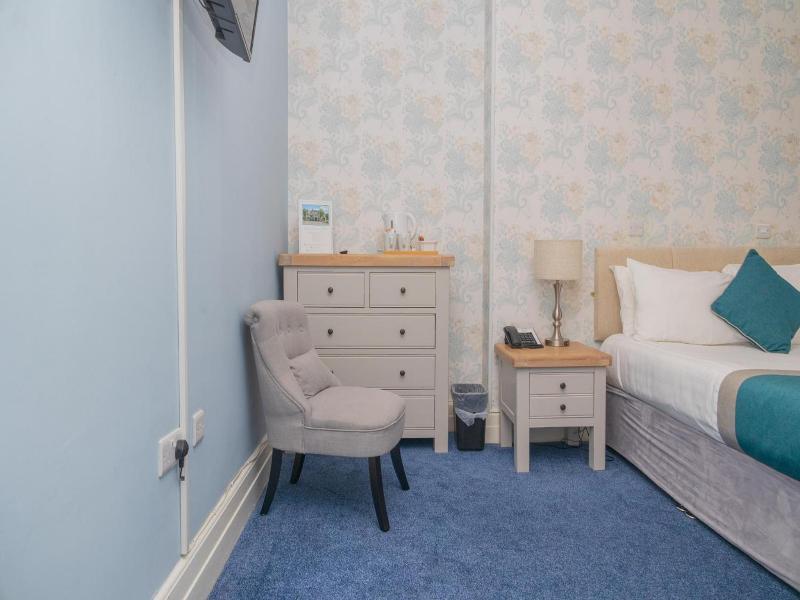 Woodlands Manor image