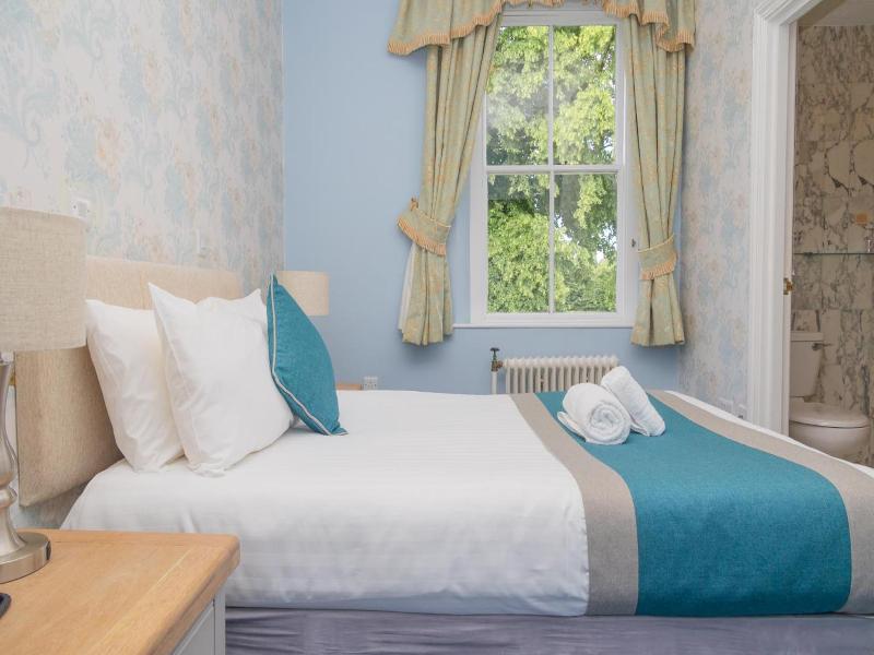 Woodlands Manor image