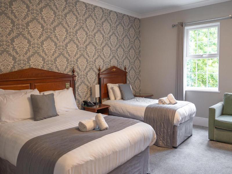 Woodlands Manor image