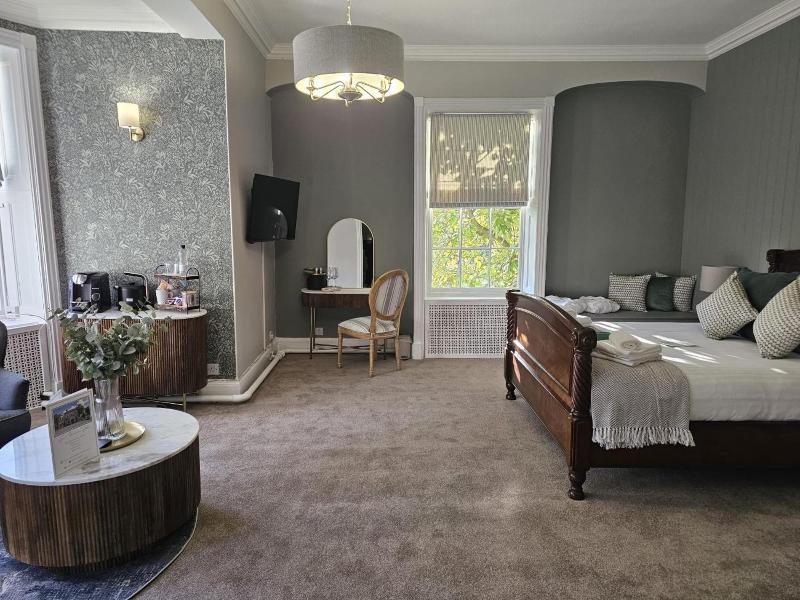 Woodlands Manor image