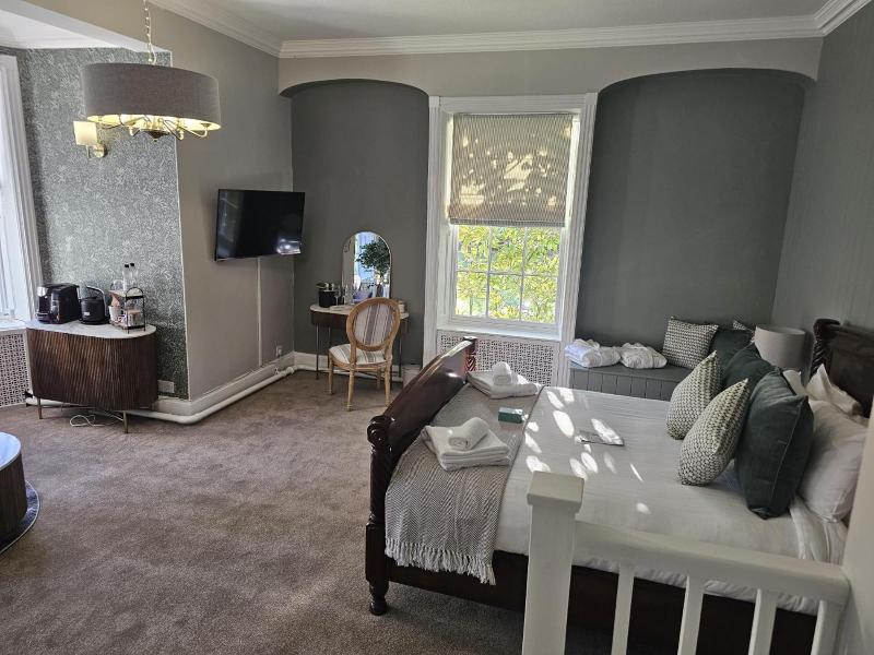 Woodlands Manor image