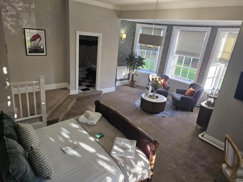 Woodlands Manor image