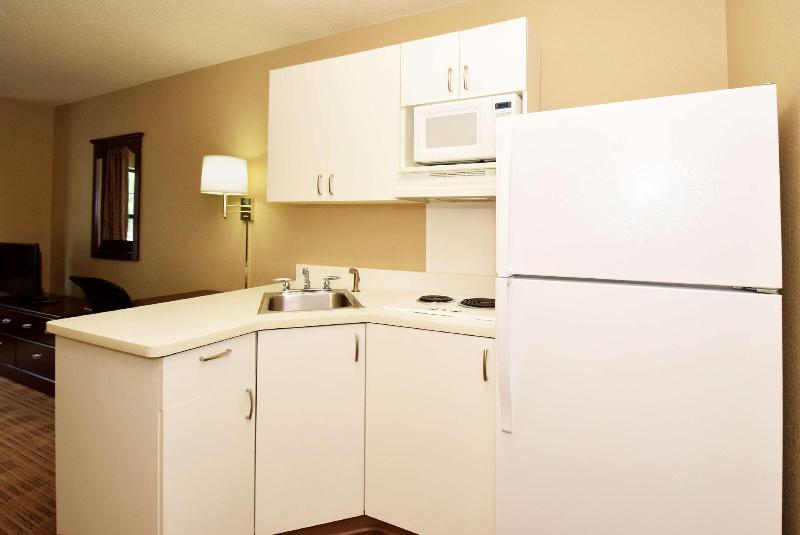 Extended Stay America - Bloomington - Normal