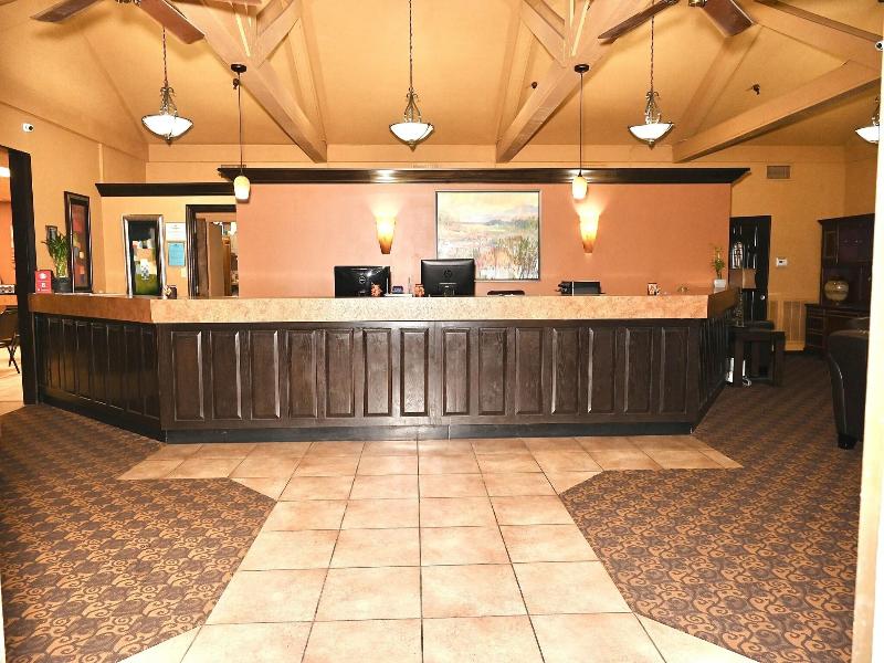 Fortune Inn & Suites