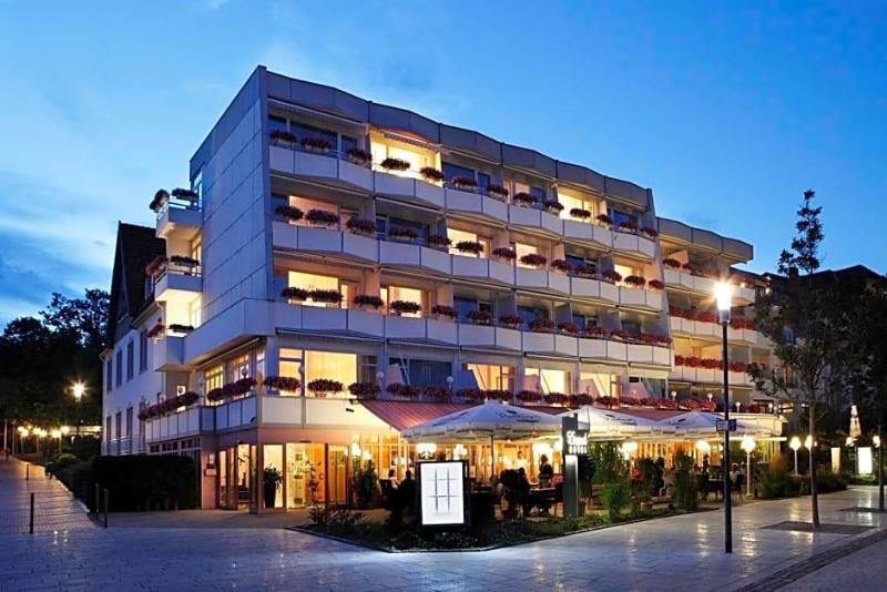 Kurpark Hotel image