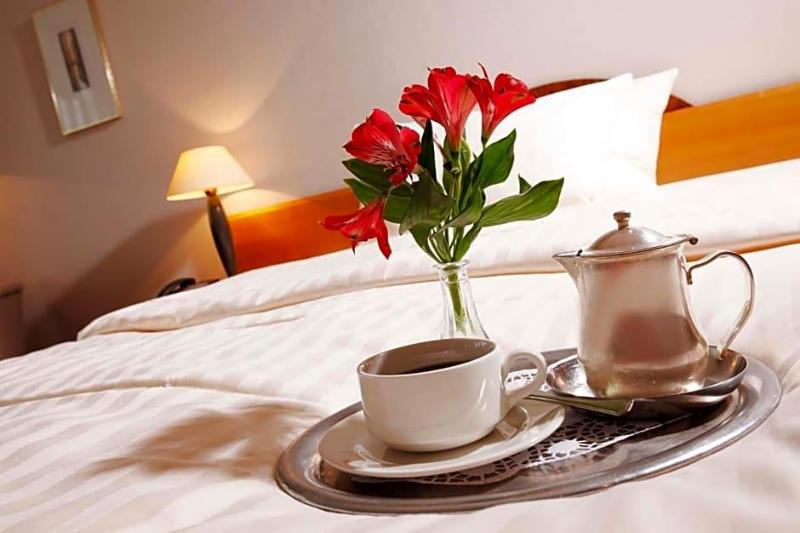 Kurpark Hotel image