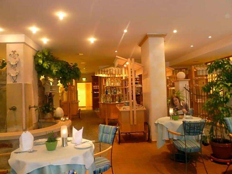 Kurpark Hotel image