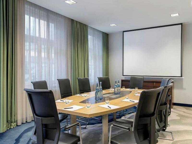 Courtyard by Marriott Bremen image