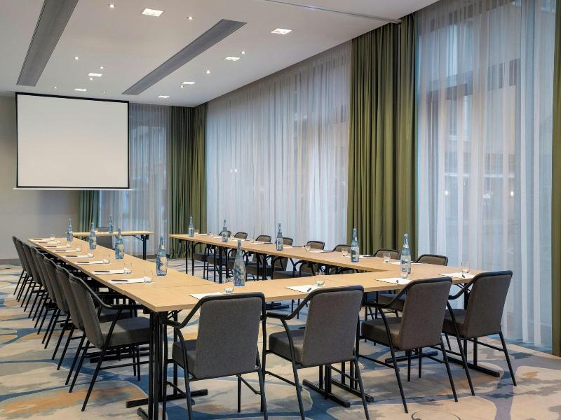 Courtyard by Marriott Bremen image