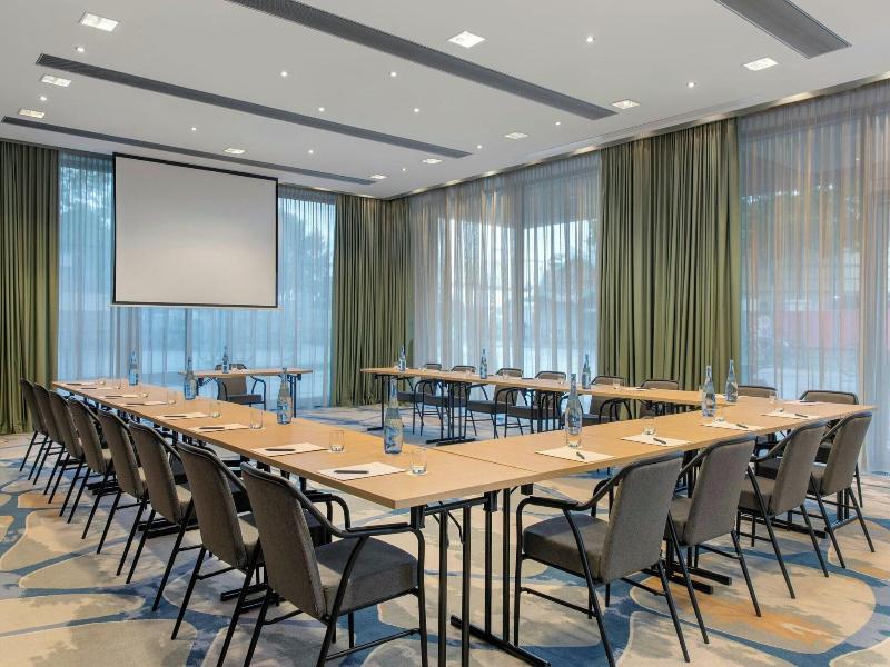 Courtyard by Marriott Bremen image