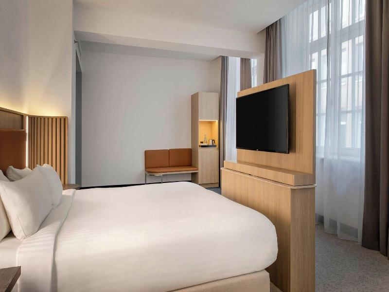 Courtyard by Marriott Bremen image