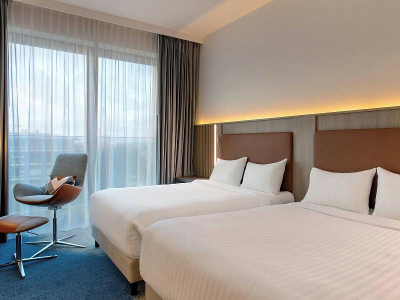 Courtyard by Marriott Bremen image