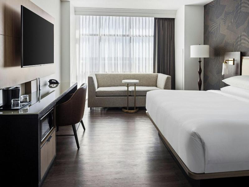 DOUBLE KING SIZE BED — photo 13