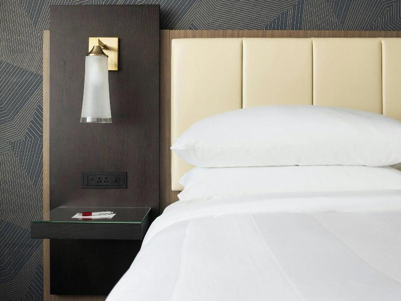 DOUBLE KING SIZE BED — photo 11