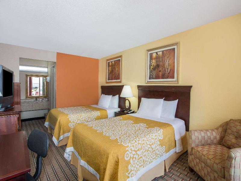 Days Inn by Wyndham Blytheville image