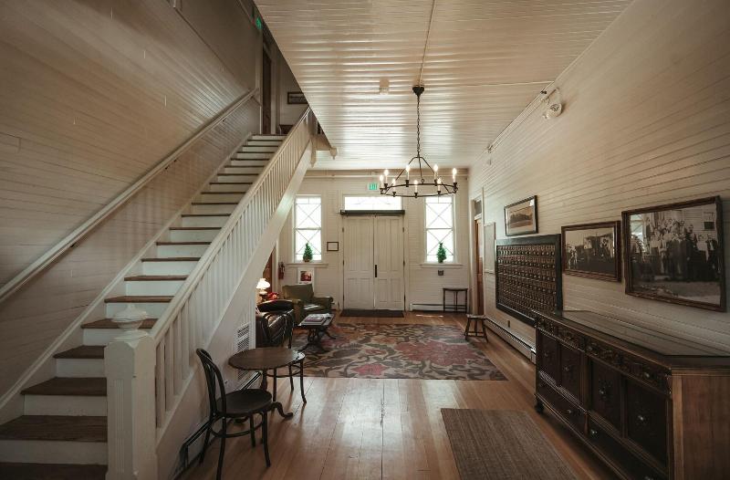 Colorado Chautauqua Cottages image