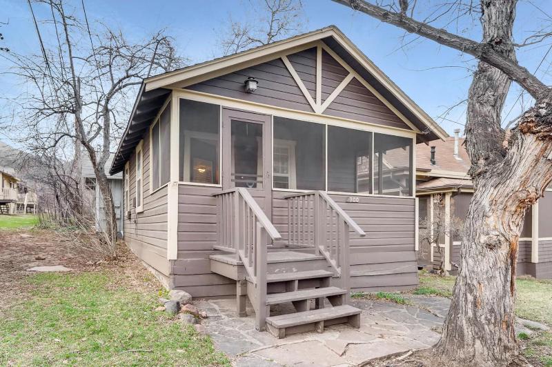Colorado Chautauqua Cottages image