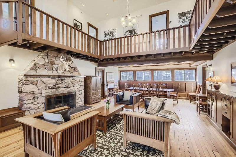 Colorado Chautauqua Cottages image