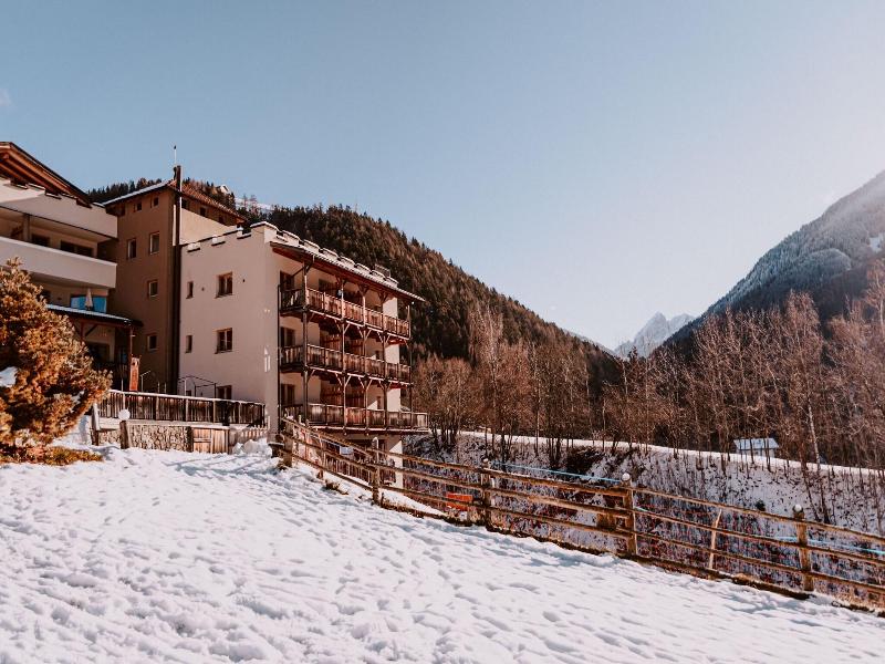 Hotel Bergschlössl image