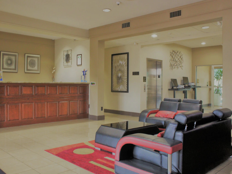 Hawthorn Suites By Wyndham Bloomington photo 6