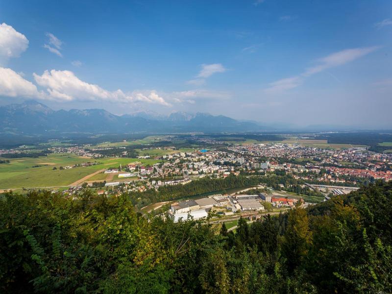 Bellevue — general view