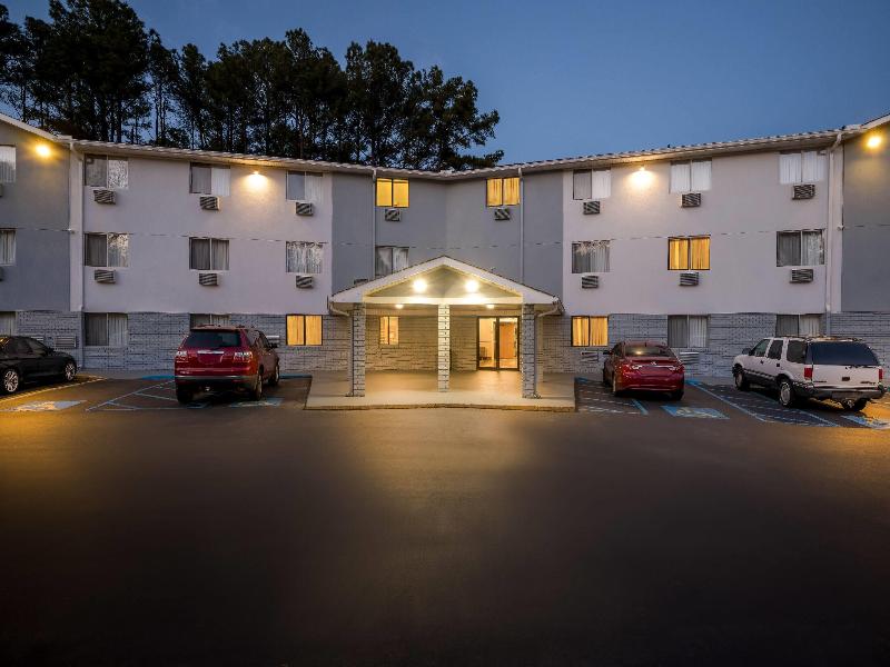 Super 8 by Wyndham Homewood Birmingham Area — exterior view