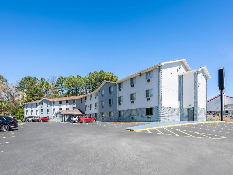 Super 8 by Wyndham Homewood Birmingham Area — general view
