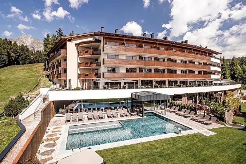 Hotel Meran 2000 image