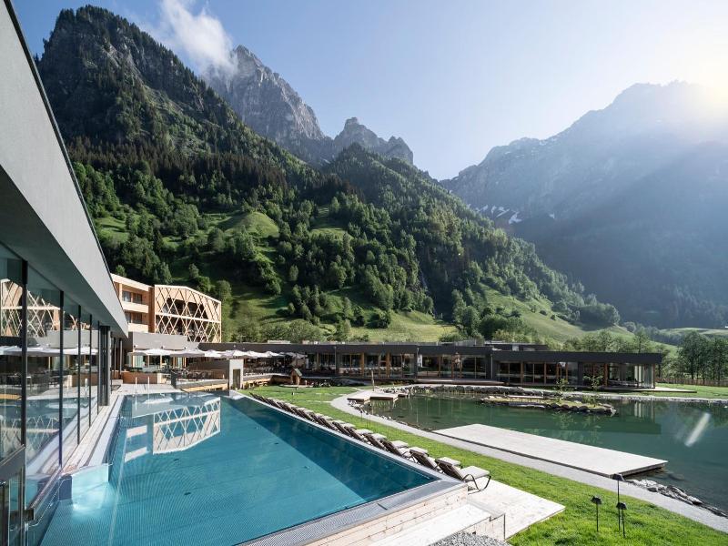 Familienhotel Feuerstein image