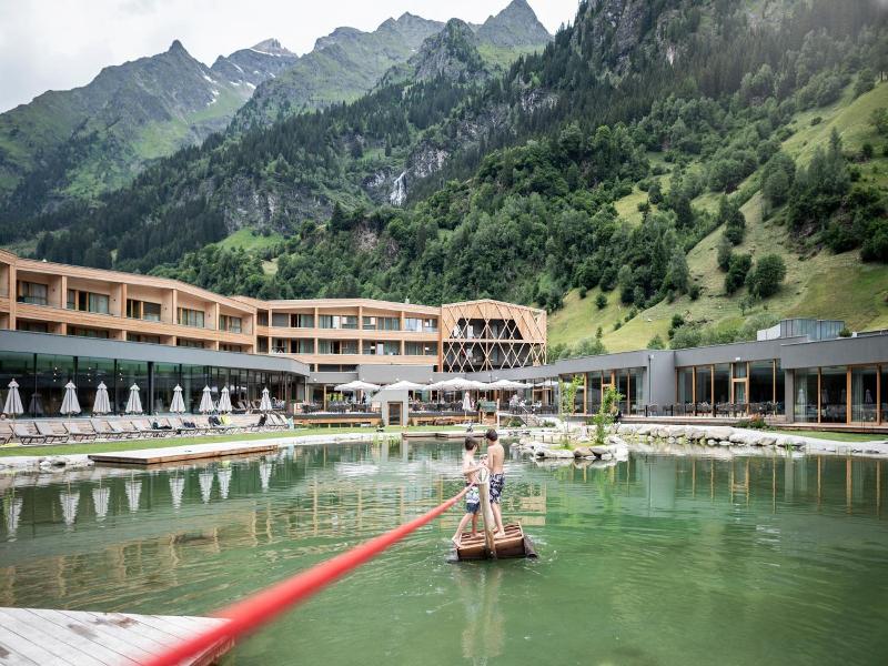 Familienhotel Feuerstein image