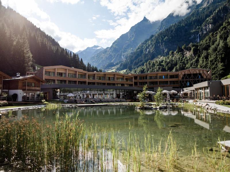 Familienhotel Feuerstein image