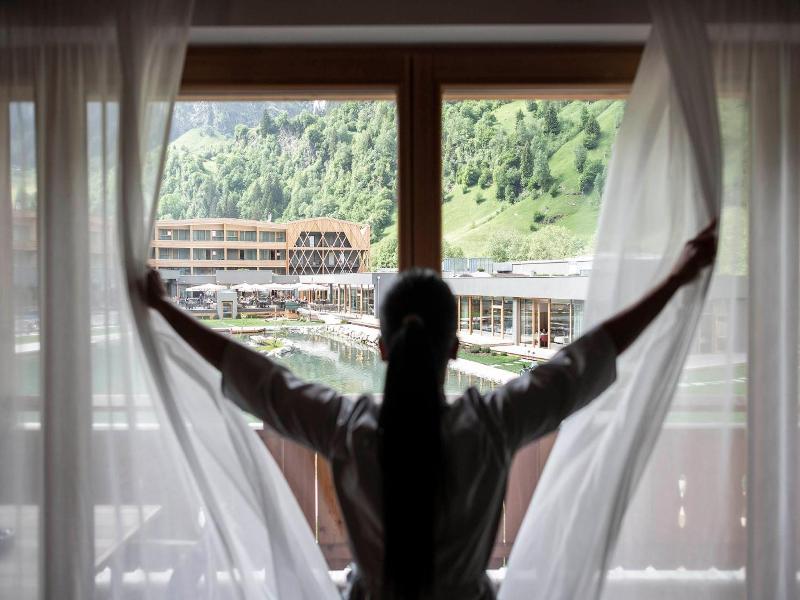 Familienhotel Feuerstein image