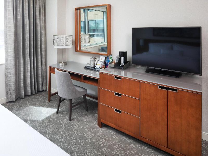 DOUBLE Accessible KING SIZE BED