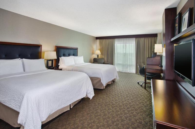 Crowne Plaza Bowling Green KY image