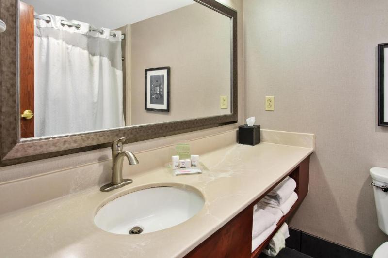Crowne Plaza Bowling Green KY image