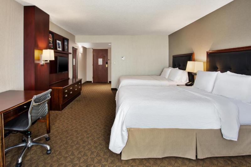 Crowne Plaza Bowling Green KY image
