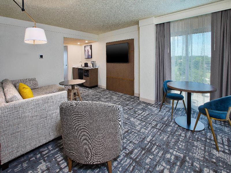 Crowne Plaza Bowling Green KY image