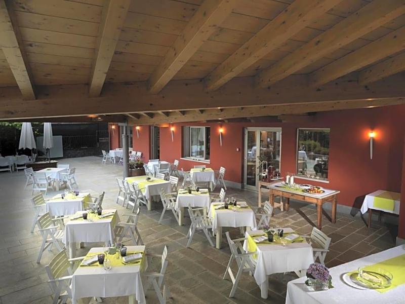 Miralago image