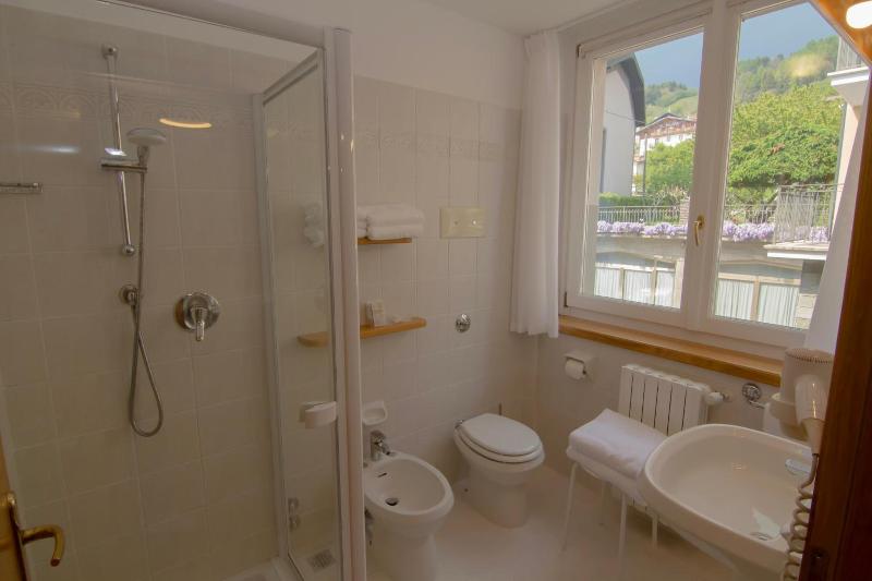 Miralago image