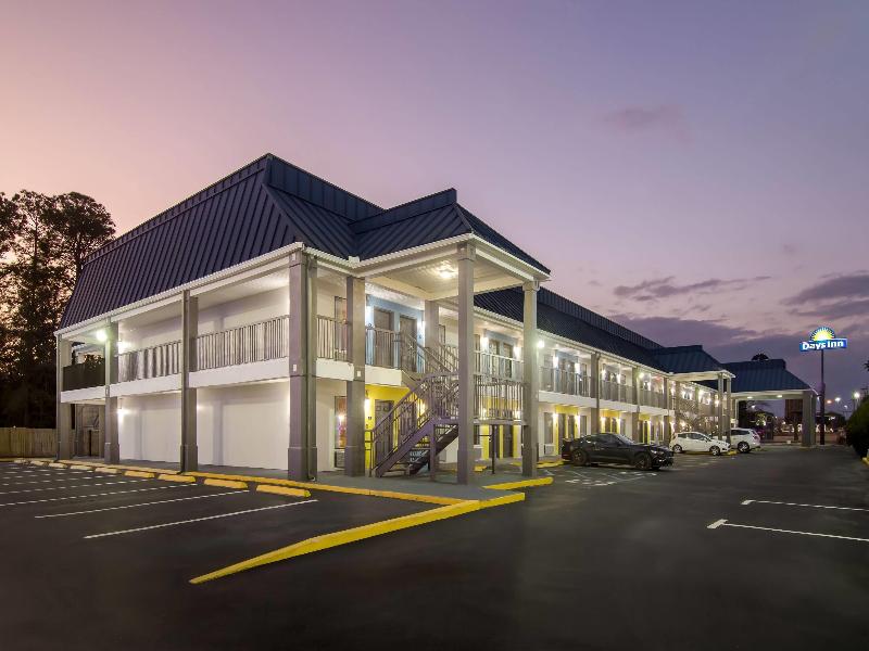 Days Inn by Wyndham Ocean Springs image