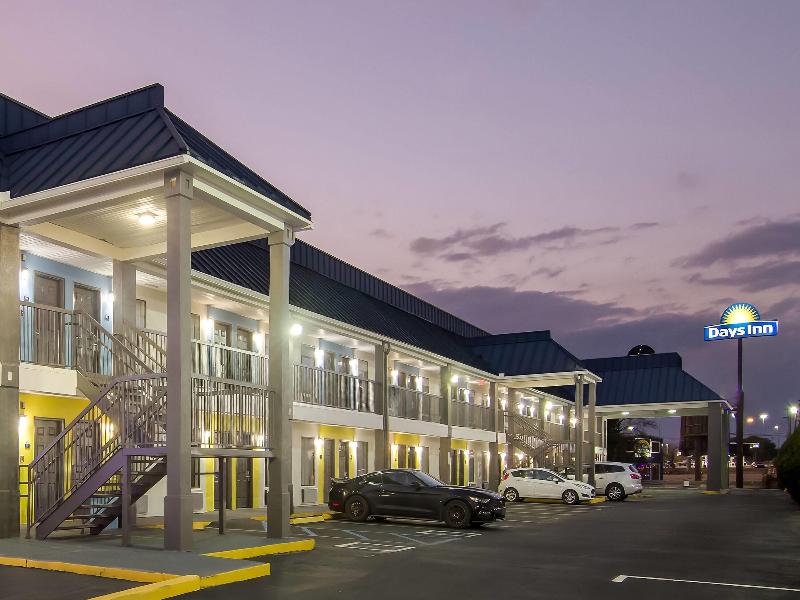 Days Inn by Wyndham Ocean Springs — general view