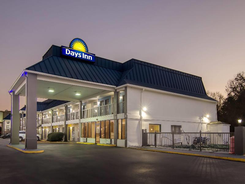 Days Inn by Wyndham Ocean Springs — exterior view