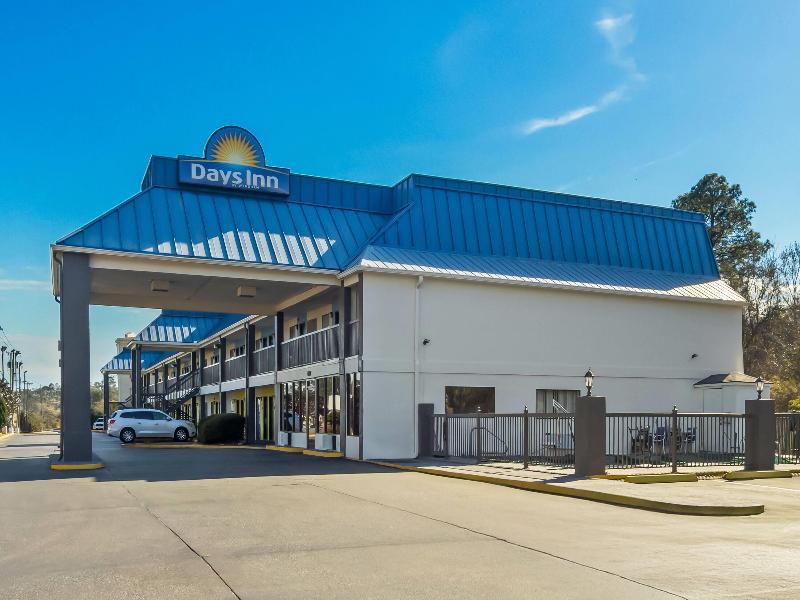Days Inn by Wyndham Ocean Springs — general view