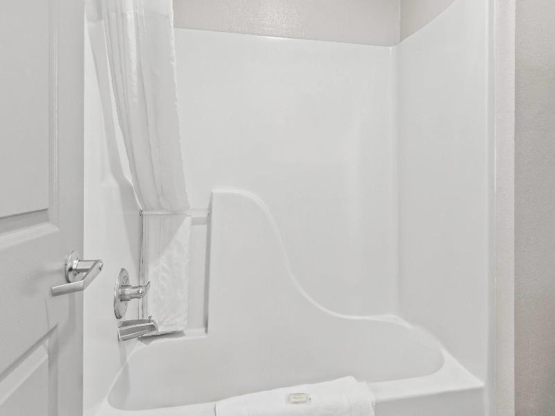 Days Inn by Wyndham Ocean Springs image