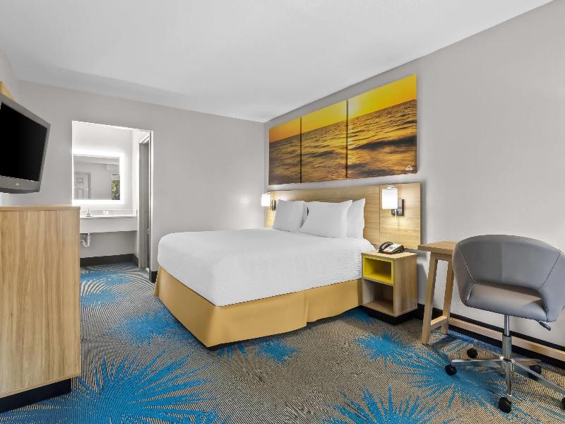 Days Inn by Wyndham Ocean Springs image