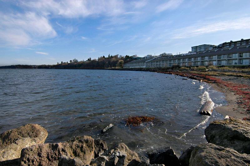 Red Lion Hotel Port Angeles Harbor image