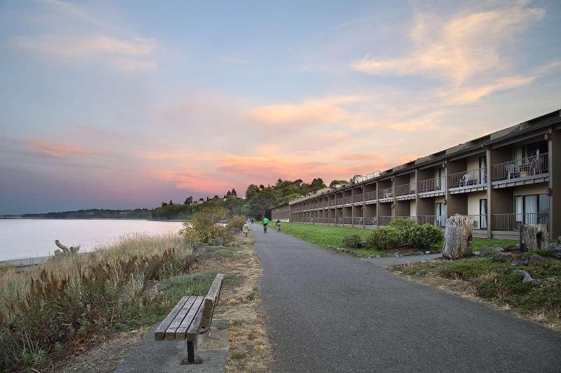 Red Lion Hotel Port Angeles Harbor image