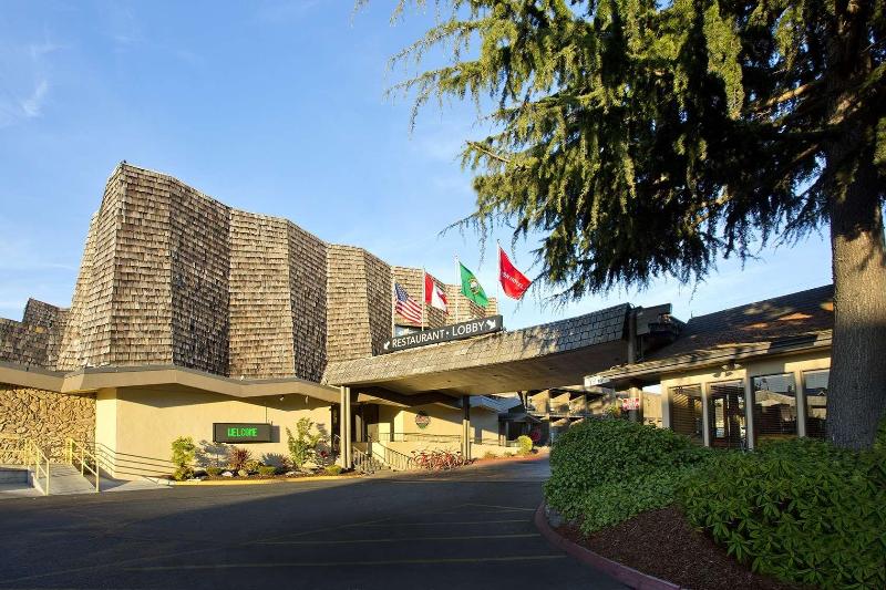 Red Lion Hotel Port Angeles Harbor image