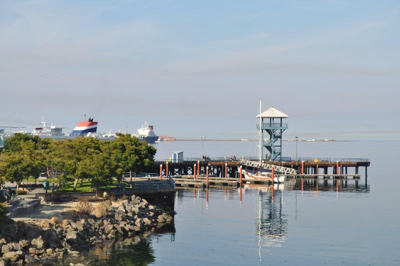Red Lion Hotel Port Angeles Harbor image